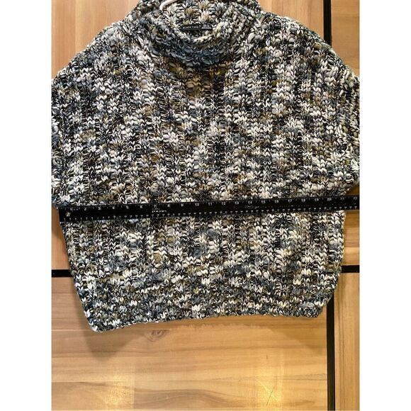 Black Tape Knit‎ Thick Sweater - Picture 6 of 6